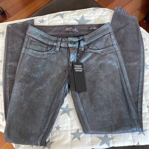 EXCLUSIVE GUESS Los Angeles Power Ultra  Skinny.Stretch size 24 will fit a 25